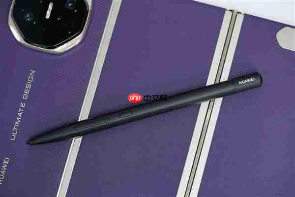 全球第2款三折叠!华为Mate XTs非凡大师图赏