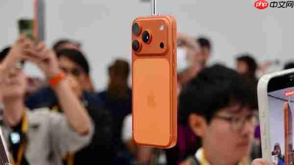 iPhone 17 Pro材质从钛换成铝被质疑开倒车!苹果释疑