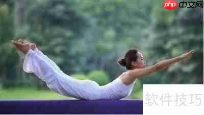 飞燕式锻炼图解