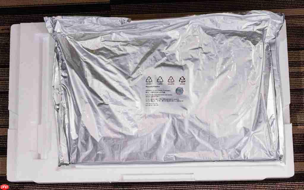 技嘉 MO27Q28G 显示器评测:第四代 OLED 电竞旗舰,高画质高刷新体验