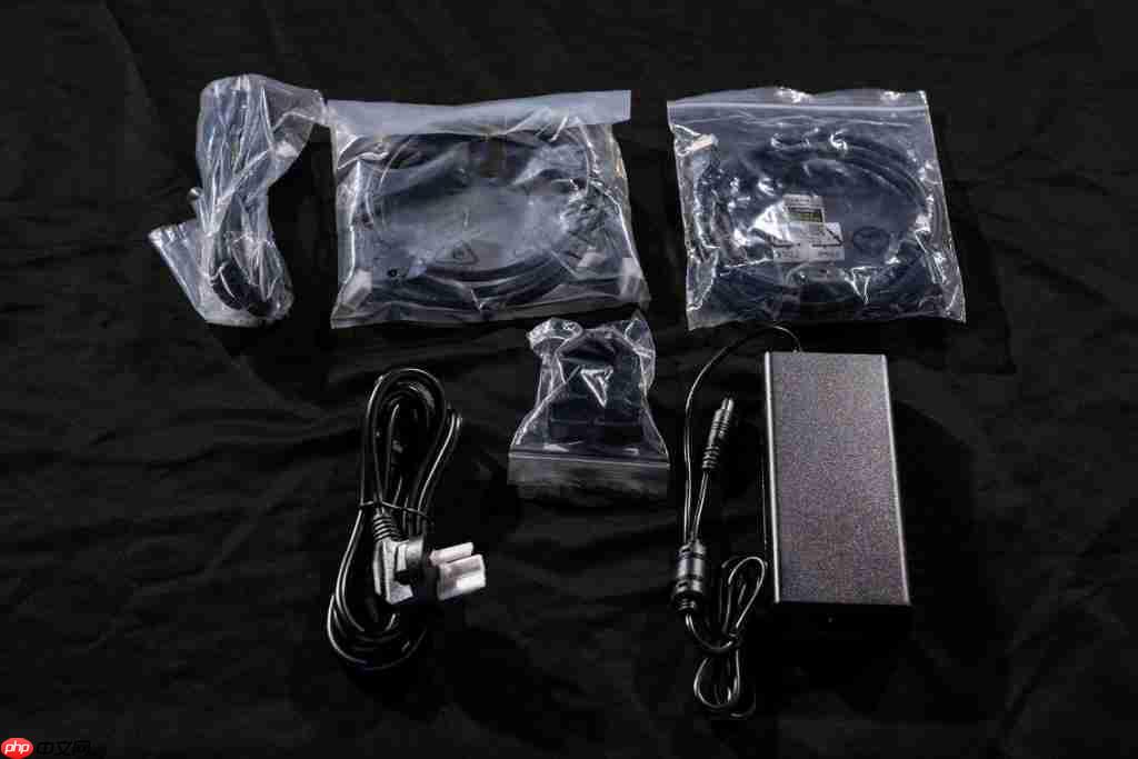 技嘉 MO27Q28G 显示器评测:第四代 OLED 电竞旗舰,高画质高刷新体验