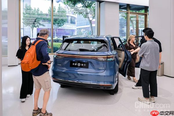 尚界H5小订突破10万台 以“超值神车”实力重新定义20万级智能SUV市场！