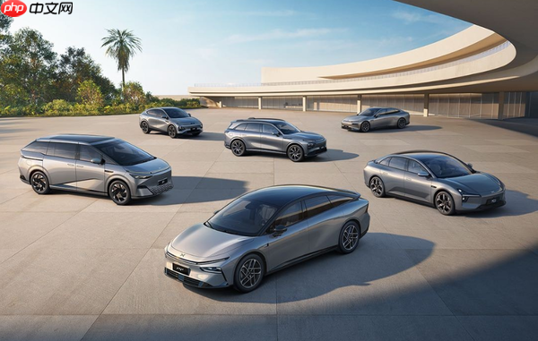 鸿蒙零跑小鹏上周新增订单数据曝光 尊界稳压迈巴赫!