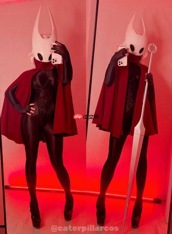 美女COS《空洞骑士:丝之歌》大黄蜂:小姐姐太美了!