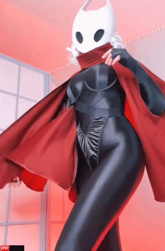 美女COS《空洞骑士：丝之歌》大黄蜂：小姐姐太美了！