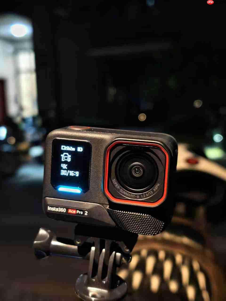 Insta360 Go Ultra彻底火出了圈!影石这波全靠天时地利人和?