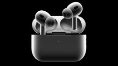iOS 26: AirPods Auto-Pause Media semasa anda tertidur