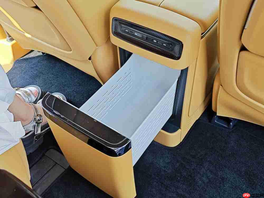 太嚣张!岚图直呼“找不到对手”,新款梦想家真能掀桌子吗?