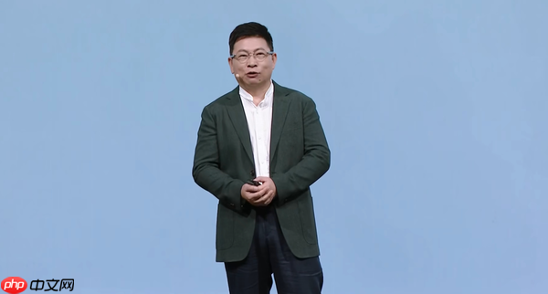 余承东:2点几秒的零百没意义 漂移是个很愚蠢的行为