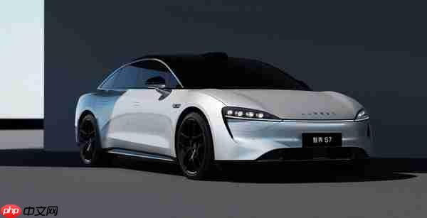 纯电轿车最新续航排名公布:智界S7、小米SU7进前三