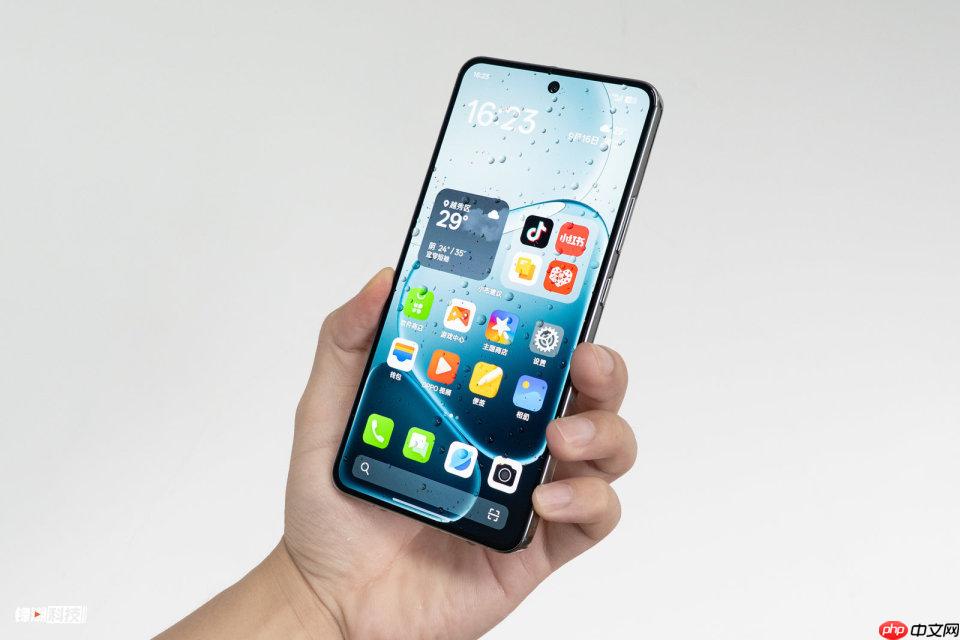 滿級防水與極致抗摔于一身，OPPO K13s耐用又可靠