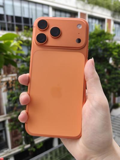 iPhone 17 Pro Max评测：外观终于大改，还不发烫了？