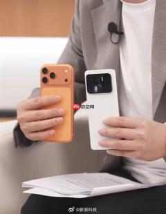 到底谁蹭谁热度！小米17 Pro和iPhone 17 Pro真机对比：你觉得像吗