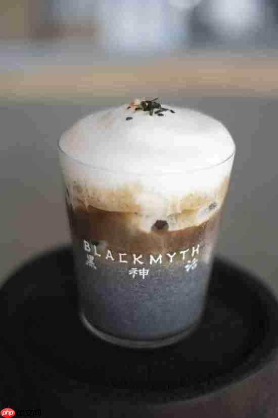 杨奇晒《黑神话》线下零售店:杨戬、牛魔王雕像超还原 还有主题甜品和饮品