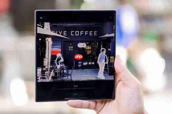 科技融合艺术:三星Galaxy Z系列以创新AI影像探索城市之美