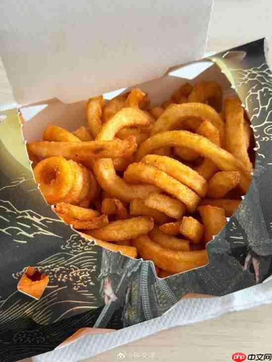 钟文泽体验《黑神话》联名麦当劳:不推荐!