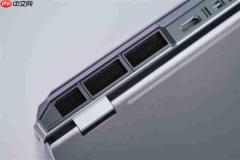 升级长江存储PC450固态硬盘 机械革命耀世16 Ultra图赏