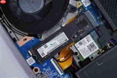 升级长江存储PC450固态硬盘 机械革命耀世16 Ultra图赏