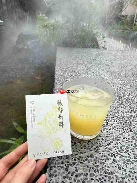 《黑神话:悟空》线下店今日开启试营业!精致琉璃葫芦太吸睛