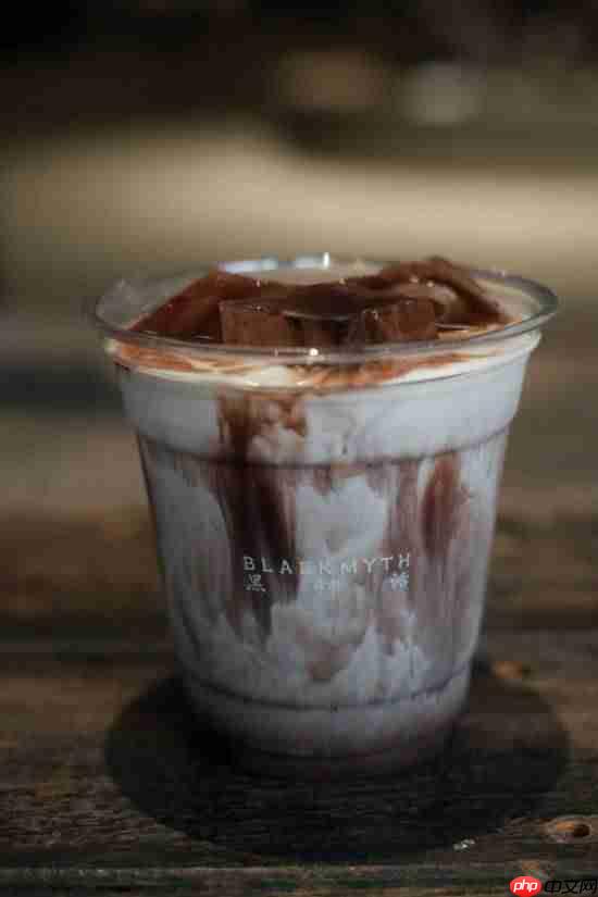 《黑神话:悟空》线下店今日开启试营业!精致琉璃葫芦太吸睛