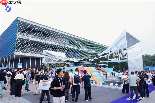 斑马智行全球首发全模态端侧大模型解决方案  推动智舱进入AI时代
