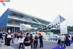 斑马智行全球首发全模态端侧大模型解决方案  推动智舱进入AI时代