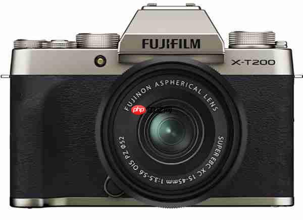 2025 旅行微单首选:佳能 R50V 获专业评测推荐  8000 元以内视频拍照全能机