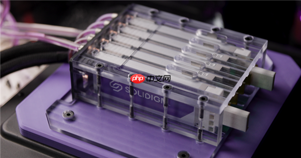 Solidigm发布全球首款液冷SSD:双面高效散热、最大7.68TB