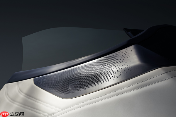 入门即高配 全新领克07 EM-P上市限时价13.98万元起