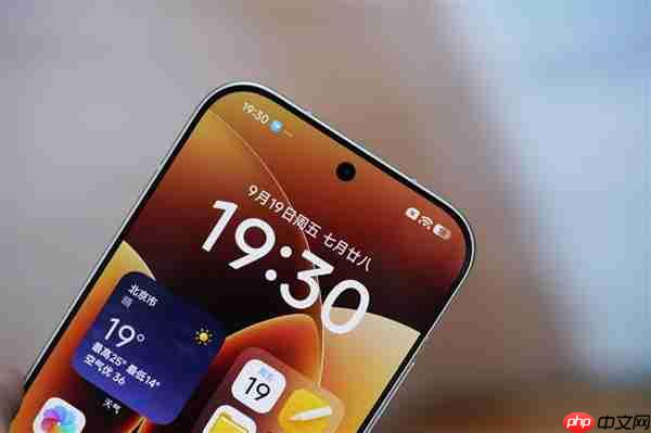 小直屏第一次冲上7000mAh！小米17图赏