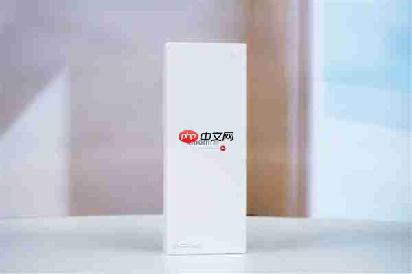 小直屏第一次冲上7000mAh！小米17图赏