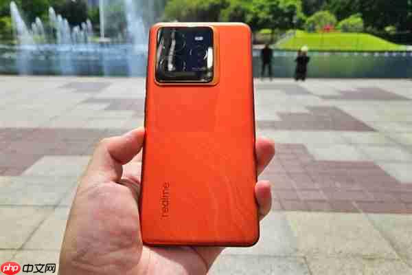 真我GT8 Pro看点前瞻:2K直屏+2亿像素 同档罕见