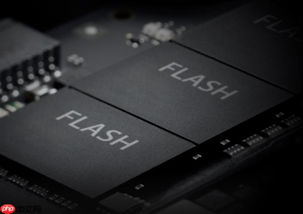 120TB以上SSD需求激增 QLC成涨价先锋:TLC地位已不稳