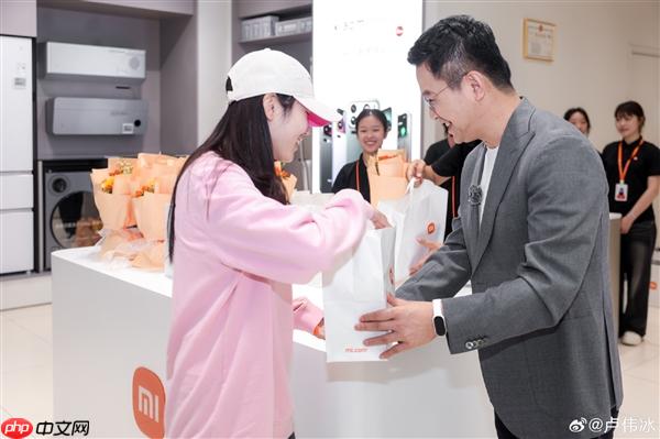 5999元起的小米17 Pro Max卖爆!卢伟冰:说明小米上探超高端赢得了认可