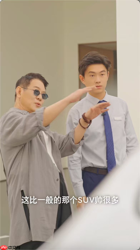 李连杰为女儿提车智界R7,智能出行成为两代人情感新纽带