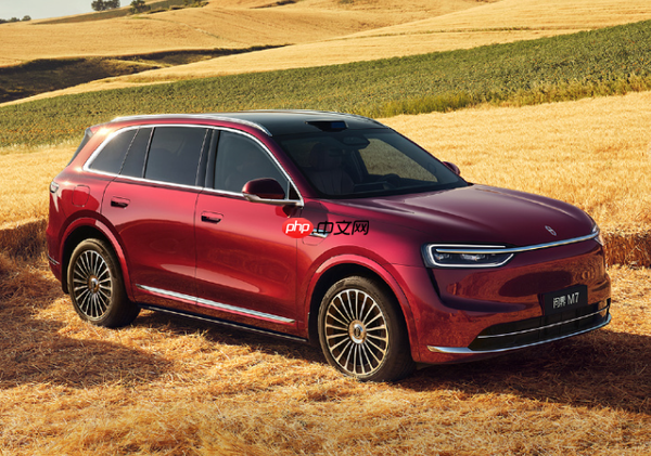 2025 1-8月中国汽车行业收入6.8万亿 同比增幅达8%