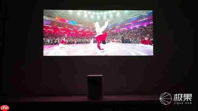  三星绚幕激光投影仪 Premiere 5 评测：触控 + 超短焦，重新定义家用投影交互逻辑 