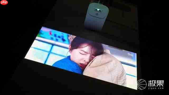  三星绚幕激光投影仪 Premiere 5 评测：触控 + 超短焦，重新定义家用投影交互逻辑 