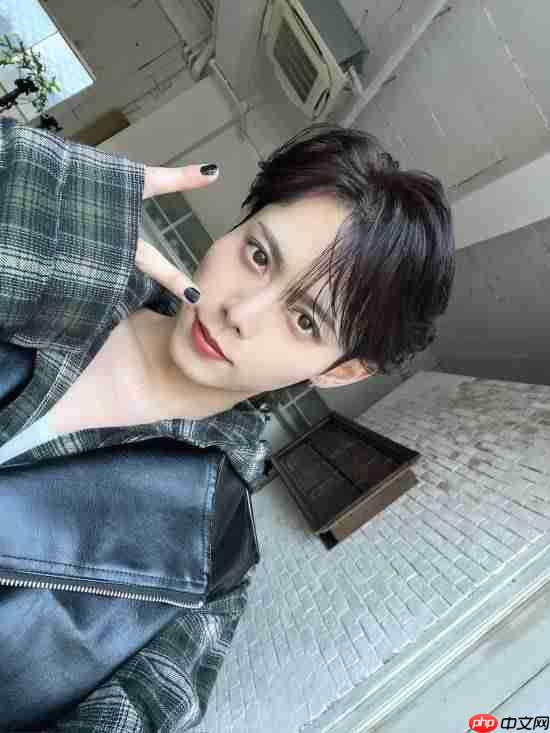 《寂静岭f》角色和演员对比！全是俊男靓女！