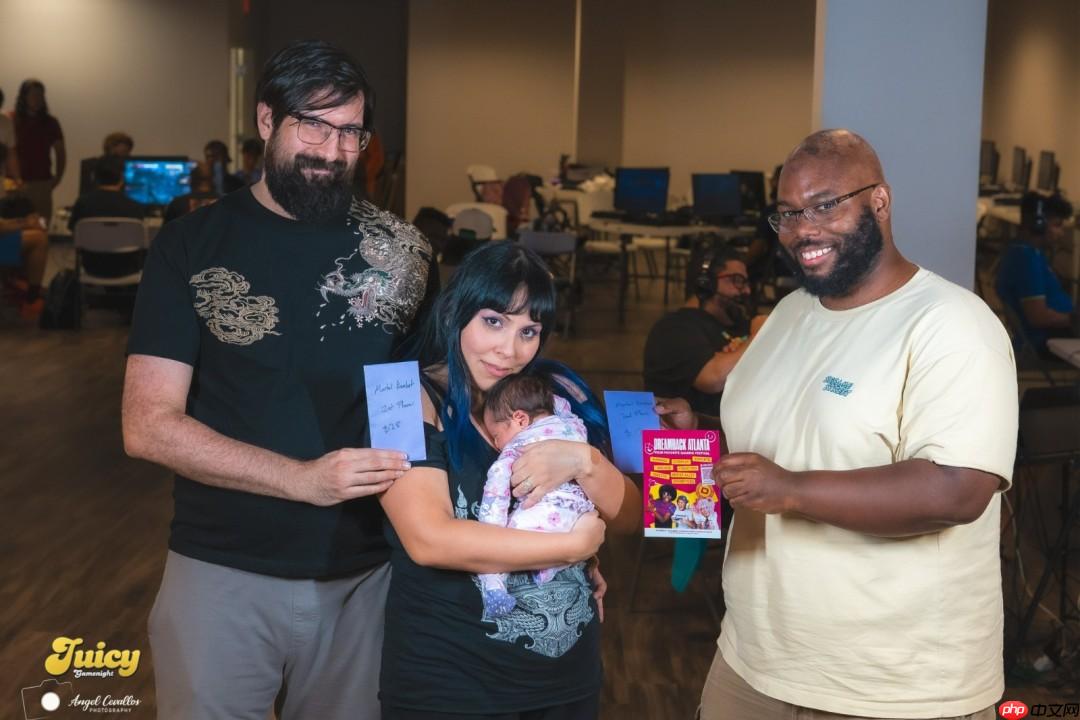 国外一女子带婴参加《真人快打》锦标赛 勇夺冠军