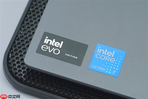 终于知道酷睿Ultra X什么意思了!满血12核心核显