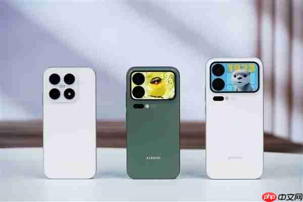 小米17 Pro突然上热搜！网友：太喜欢这个背屏了