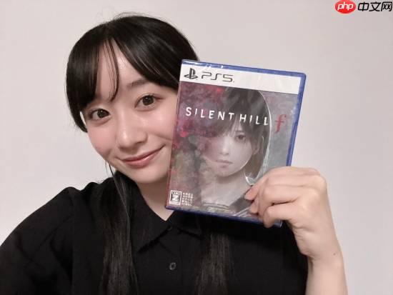 《寂静岭f》美女脸模晒PS5光盘照片 游戏内形象惊悚比鬼更恐怖