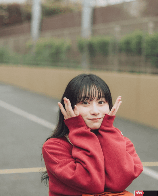 《寂静岭f》美女脸模晒PS5光盘照片 游戏内形象惊悚比鬼更恐怖