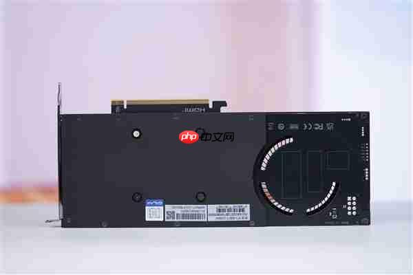 史上唯一单槽 2cm极致超薄!影驰RTX 5060 Ti无双MAX图赏