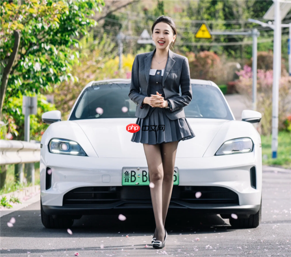 青岛保时捷女销冠报警:被人用AI假视频侮辱诽谤 悬赏征集线索