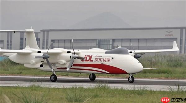 京东物流四川完成干支线低空物流测试飞行：国内大型吨级无人机货运新突破