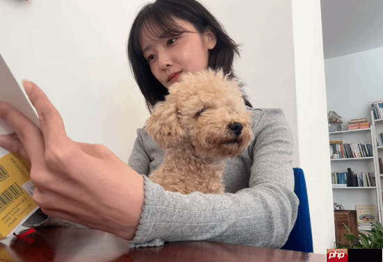 《寂静岭f》女主脸模最新生活照:青春甜美 少女感十足!