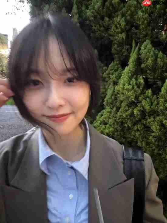 《寂静岭f》女主脸模最新生活照:青春甜美 少女感十足!