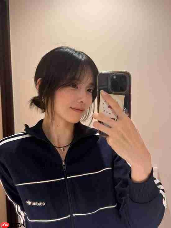 《寂静岭f》女主脸模最新生活照:青春甜美 少女感十足!